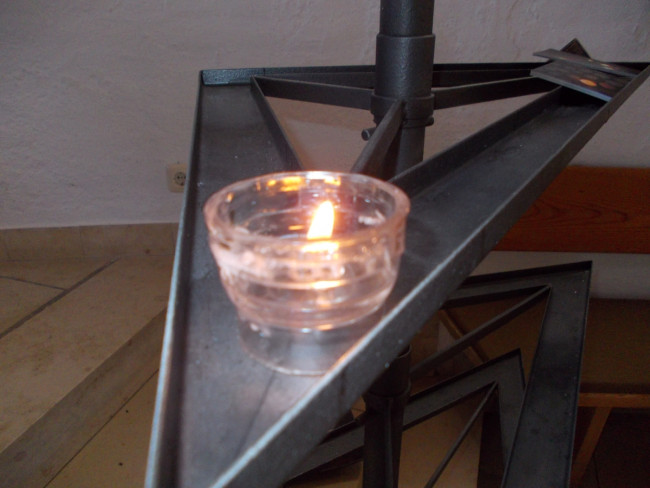 Kerzenständer in der Offenen Kirche