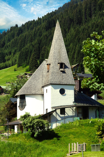 Evang.-Luth. Kreuzkirche Hirschegg